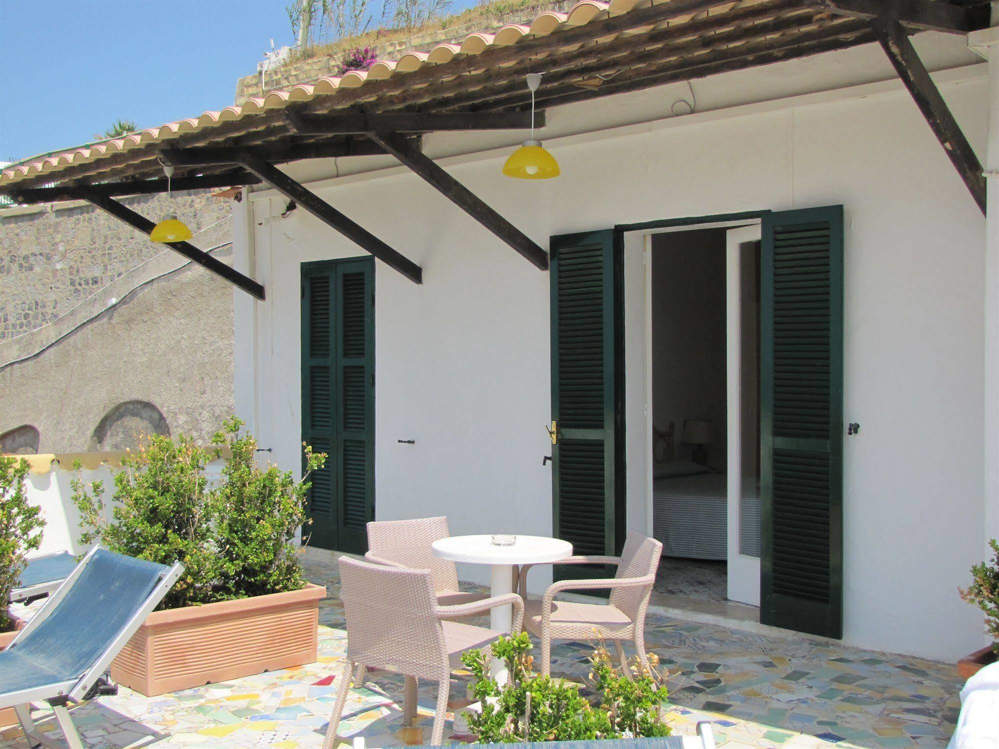 Appartamenti Casa Del Sole Sant'Angelo  Exterior foto