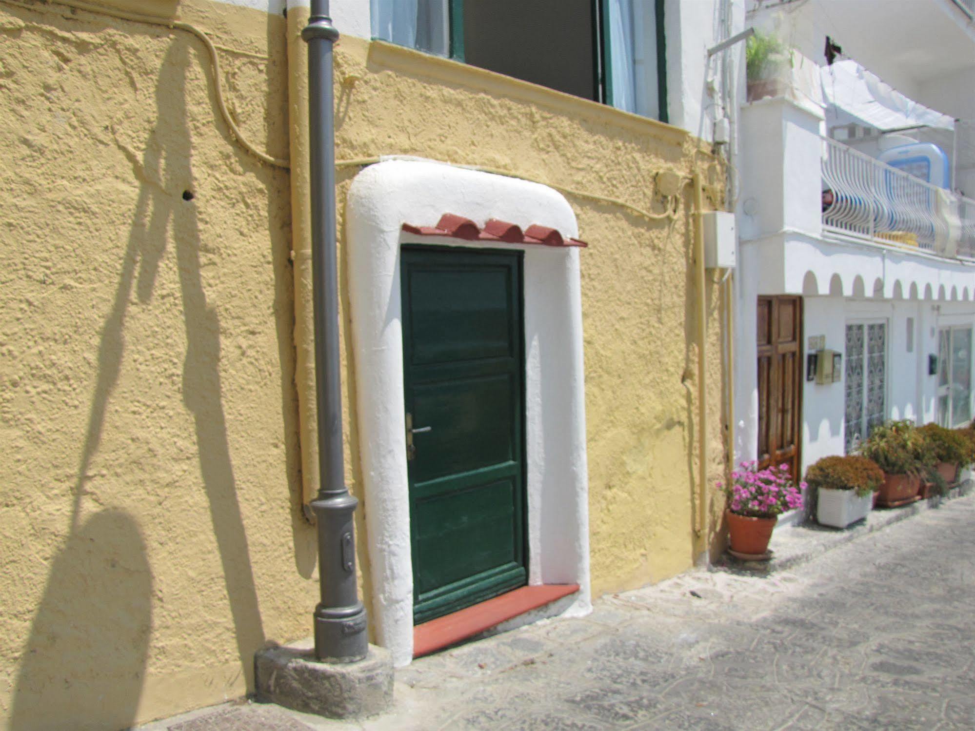 Appartamenti Casa Del Sole Sant'Angelo  Exterior foto